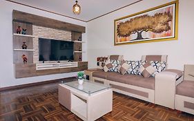 Pakarina House